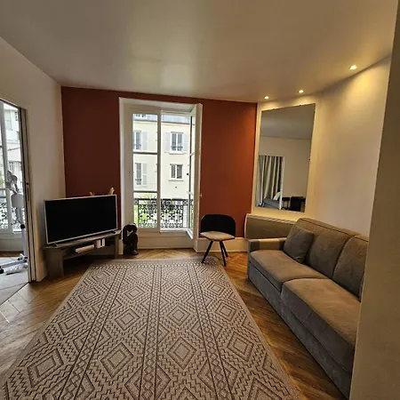 Joli Havre De Paix En Plein Batignolles